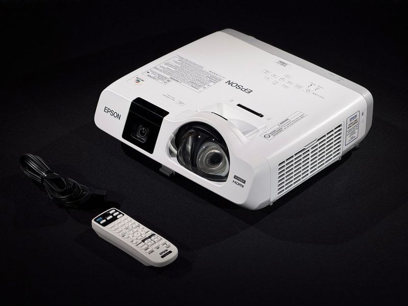 Proiector Epson BrightLink 536Wi (V11H670022) &mdash; folosit, 338 de ore de funcționare V11H670022 foto