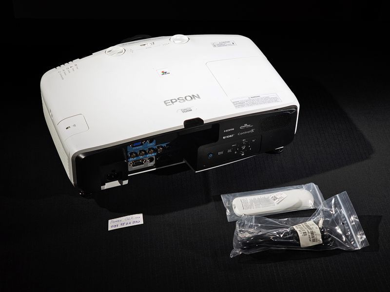 Проектор Epson PowerLite 5520W (V11H826020) &mdash; б/у, 28 ч наработки V11H826020 фото