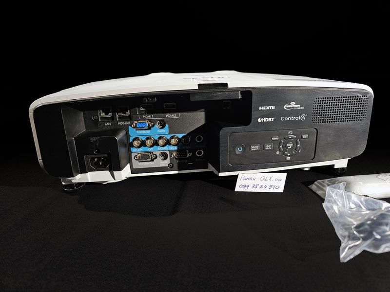 Проектор Epson PowerLite 5520W (V11H826020) &mdash; б/у, 28 ч наработки V11H826020 фото