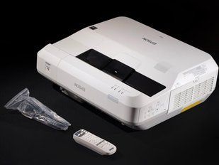 Проектор Epson BrightLink EB-710Ui (V11H877040) &mdash; б/у, 4706 часов наработки V11H877040 фото