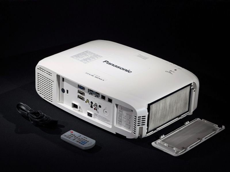 Projektor Panasonic PT-FZ570U &mdash; używany, 2601 godz. pracy