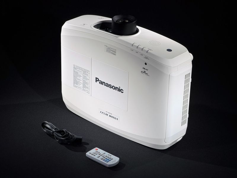 Projektor Panasonic PT-FZ570U &mdash; używany, 2601 godz. pracy