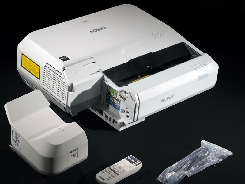 Epson BrightLink EB-710Ui (V11H877040) projector &mdash; used, 4706 h of operation