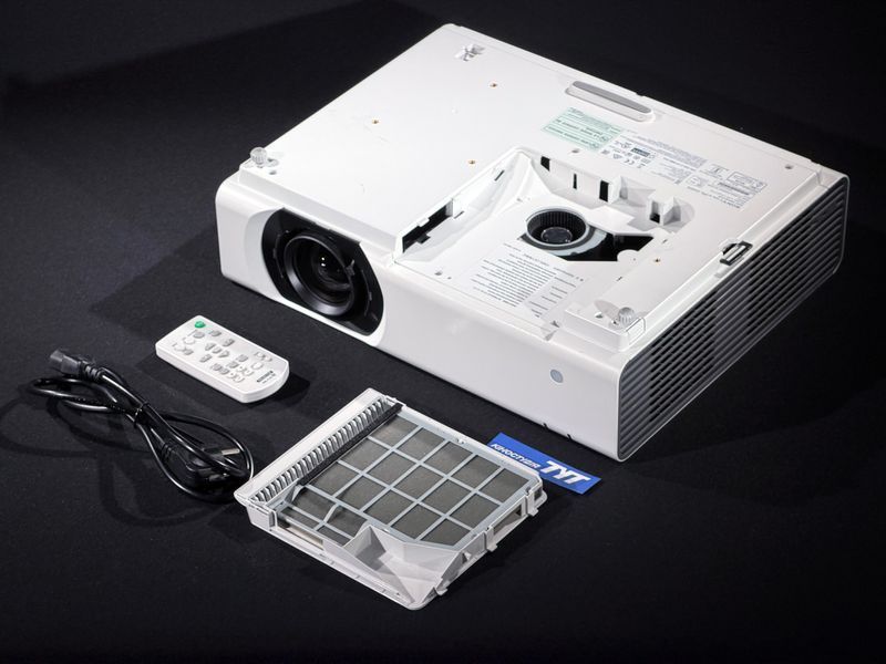 Proiector Sony VPL-CH370 &mdash; folosit, 390 h de funcționare VPLCH370 foto