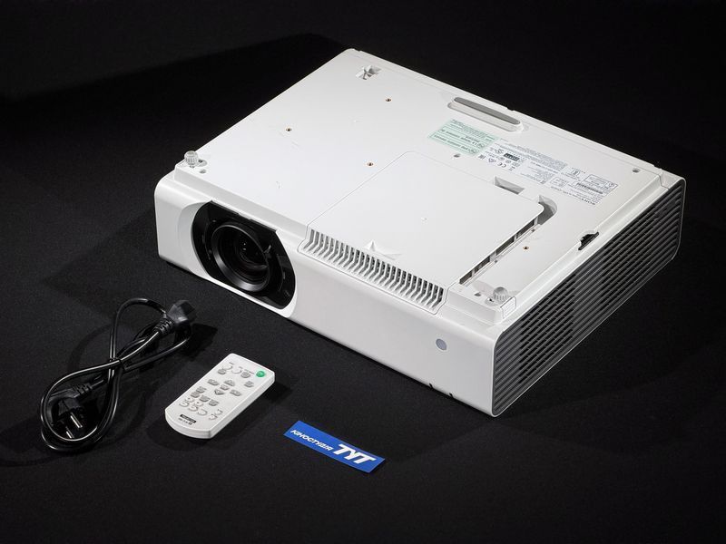 Proiector Sony VPL-CH370 &mdash; folosit, 390 h de funcționare VPLCH370 foto