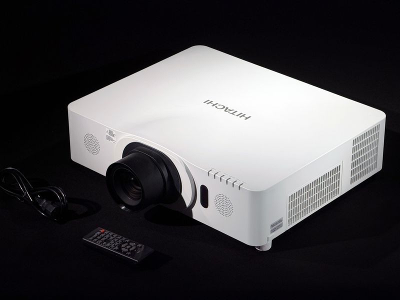 Projektor Hitachi CP-WU8440 &mdash; używany, 2424 godzin pracy
