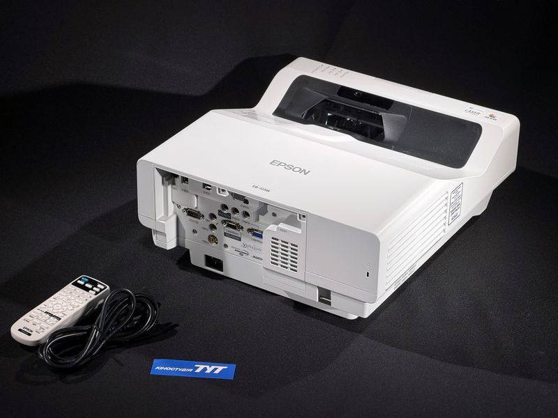 Epson BrightLink EB-725Wi (V11H998040) projector &mdash; used, 2526 h of operation