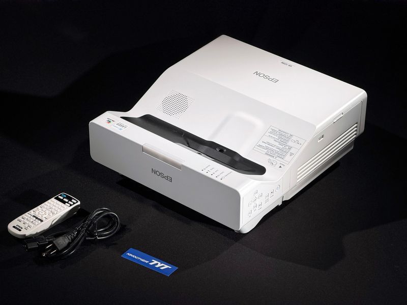 Epson BrightLink EB-725Wi (V11H998040) projector &mdash; used, 2526 h of operation