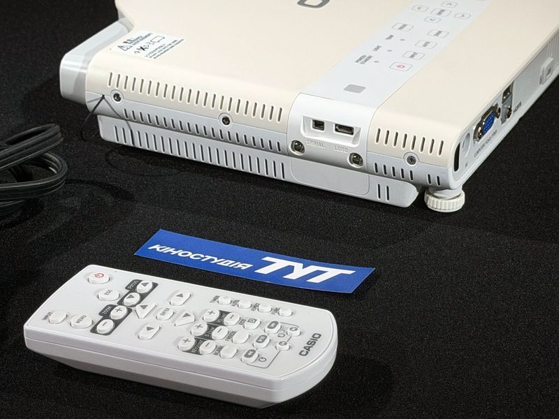 Projektor Casio XJ-A250V &mdash; używany, 147 godz. pracy