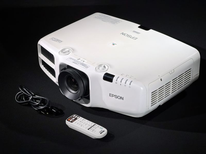 Проектор Epson PowerLite Pro G6450WU &mdash; б/у, 1684 часа наработки V11H535020 фото