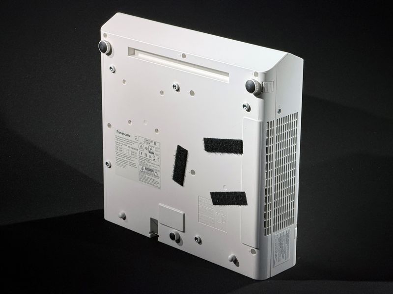 Projektor Panasonic PT-TW351R &mdash; używany, 355 godzin pracy