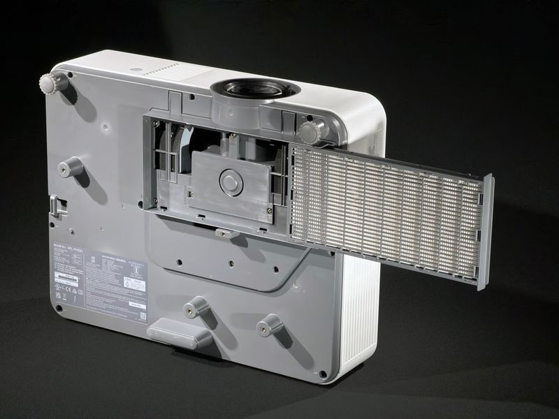Sony VPL-PHZ61 projector &mdash; used, 26 hours of operation