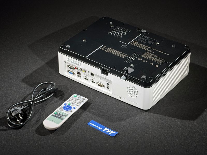 Проектор NEC ME372W (NP-ME372W) &mdash; б/в 659 годин напрацювання NP-ME372W фото