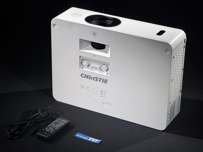 Проектор Christie LWU502 &mdash; б/у, 6137 ч наработки LWU502 фото